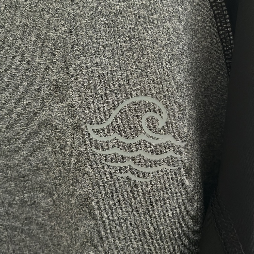 Art Class Rashguard Size Small - Picture 2 of 4